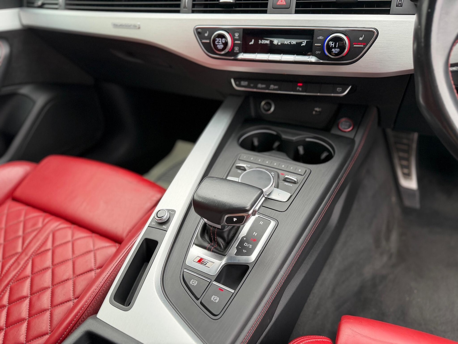 Used Audi A4 2018 for sale - 76527847: Photo 35