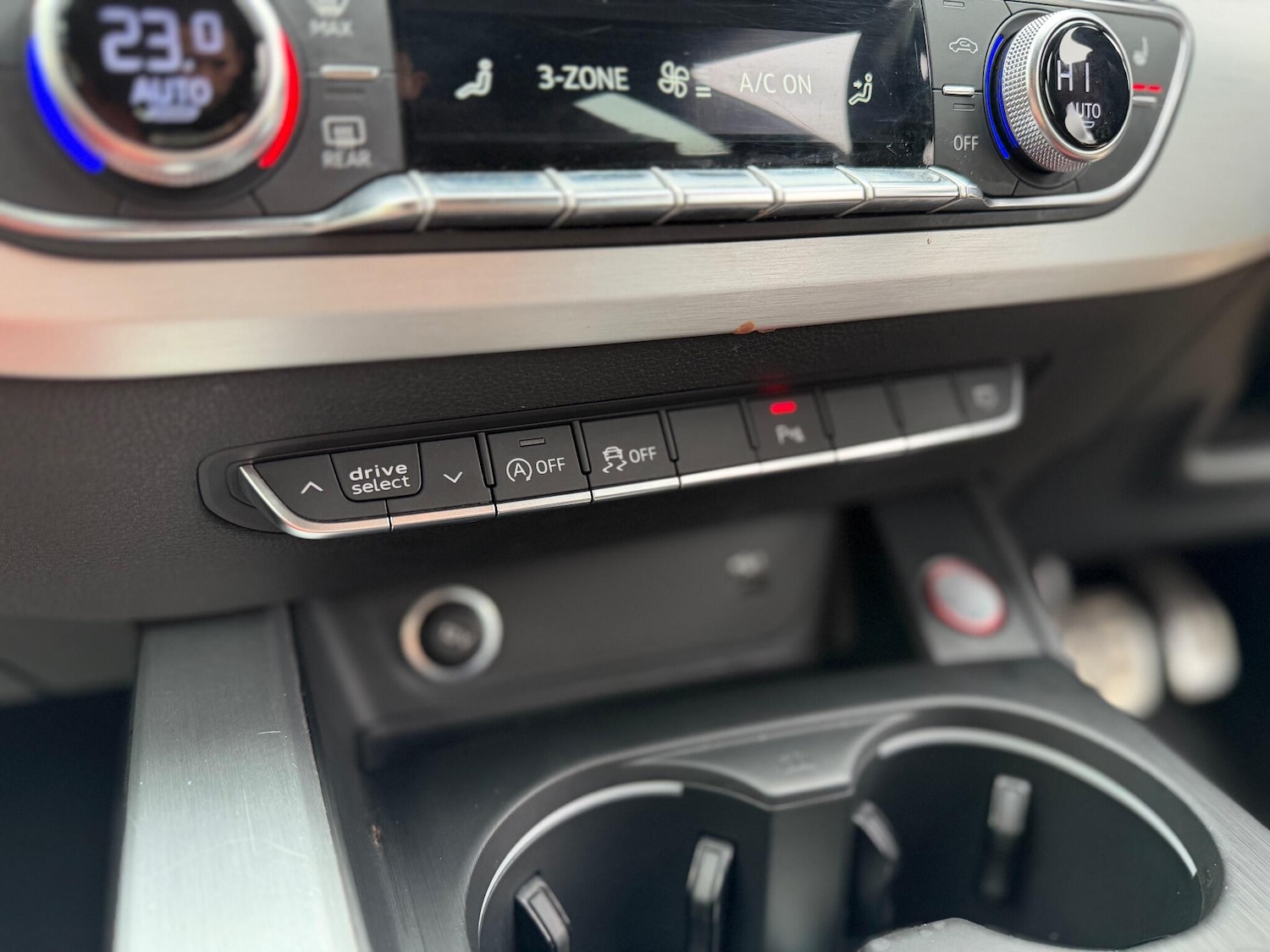 Used Audi A4 2018 for sale - 76527847: Photo 41