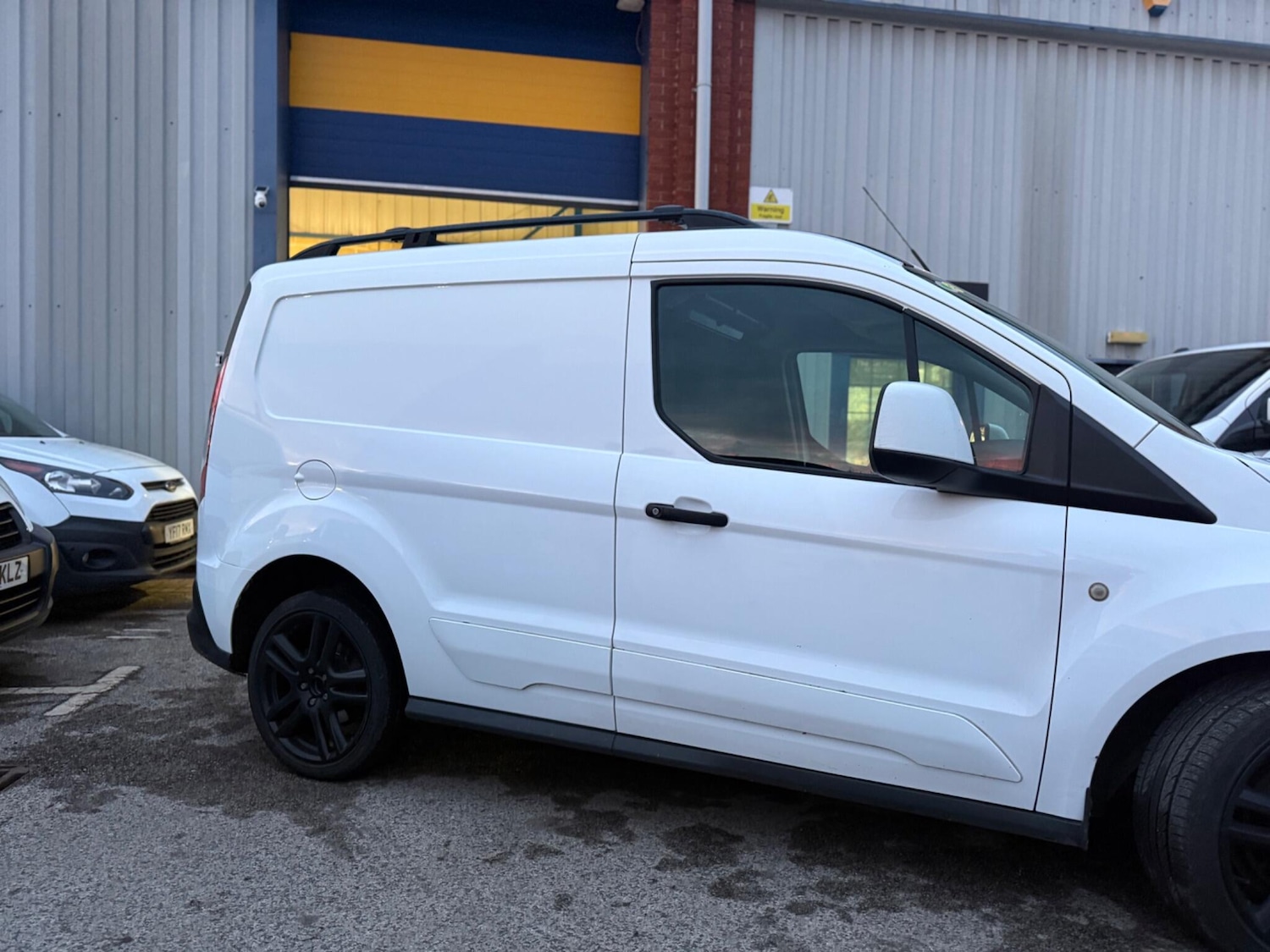 Used Ford Transit Connect 2016 for sale - 76484716: Photo 2