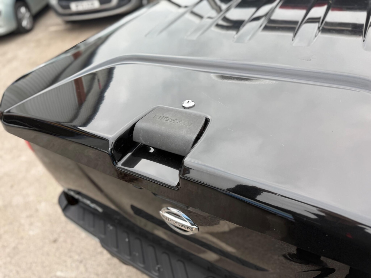 Used Nissan Navara 2017 for sale - 76282824: Photo 28