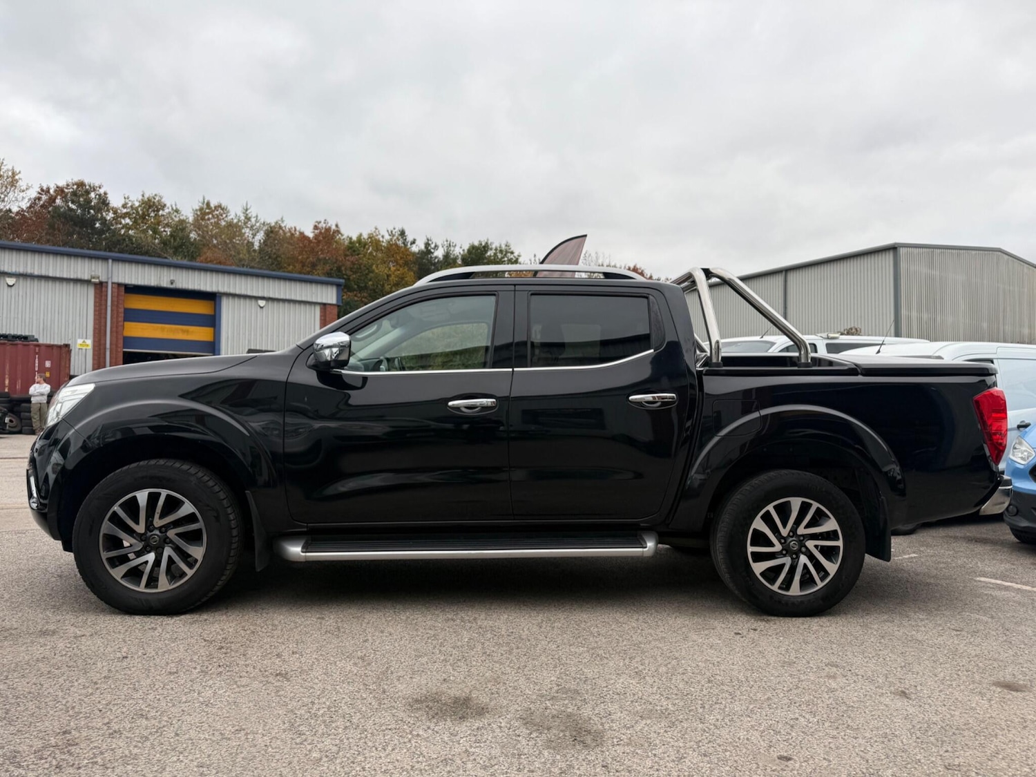 Used Nissan Navara 2017 for sale - 76282824: Photo 9