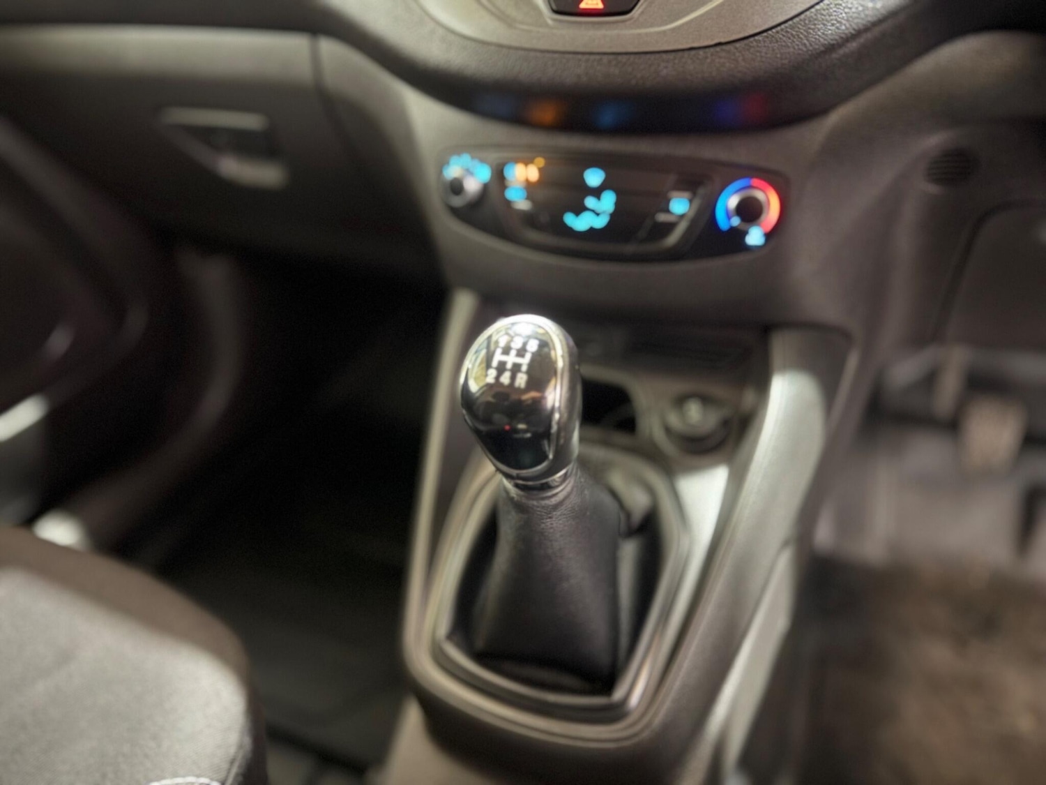 Used Ford Transit Courier 2014 for sale - 76166829: Photo 18