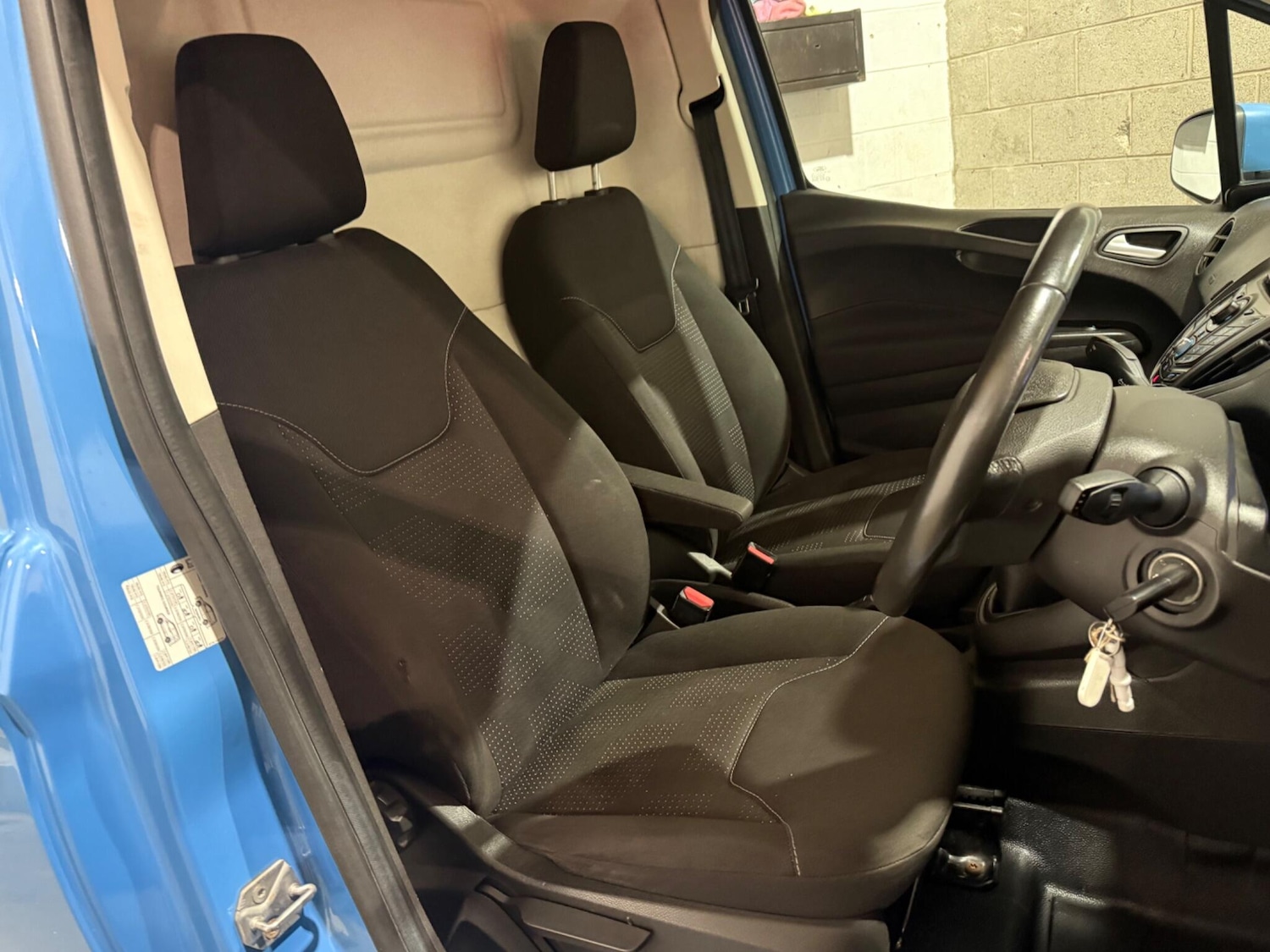 Used Ford Transit Courier 2014 for sale - 76166829: Photo 21