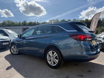 Used Vauxhall Astra 2017 for sale - 76152684: Photo