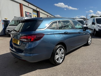 Used Vauxhall Astra 2017 for sale - 76152684: Photo