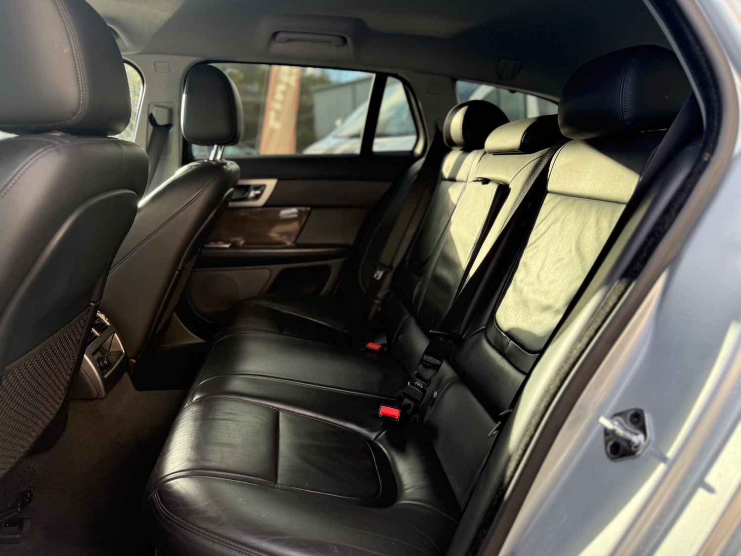 Used Jaguar XF 2013 for sale - 76689227: Photo 18