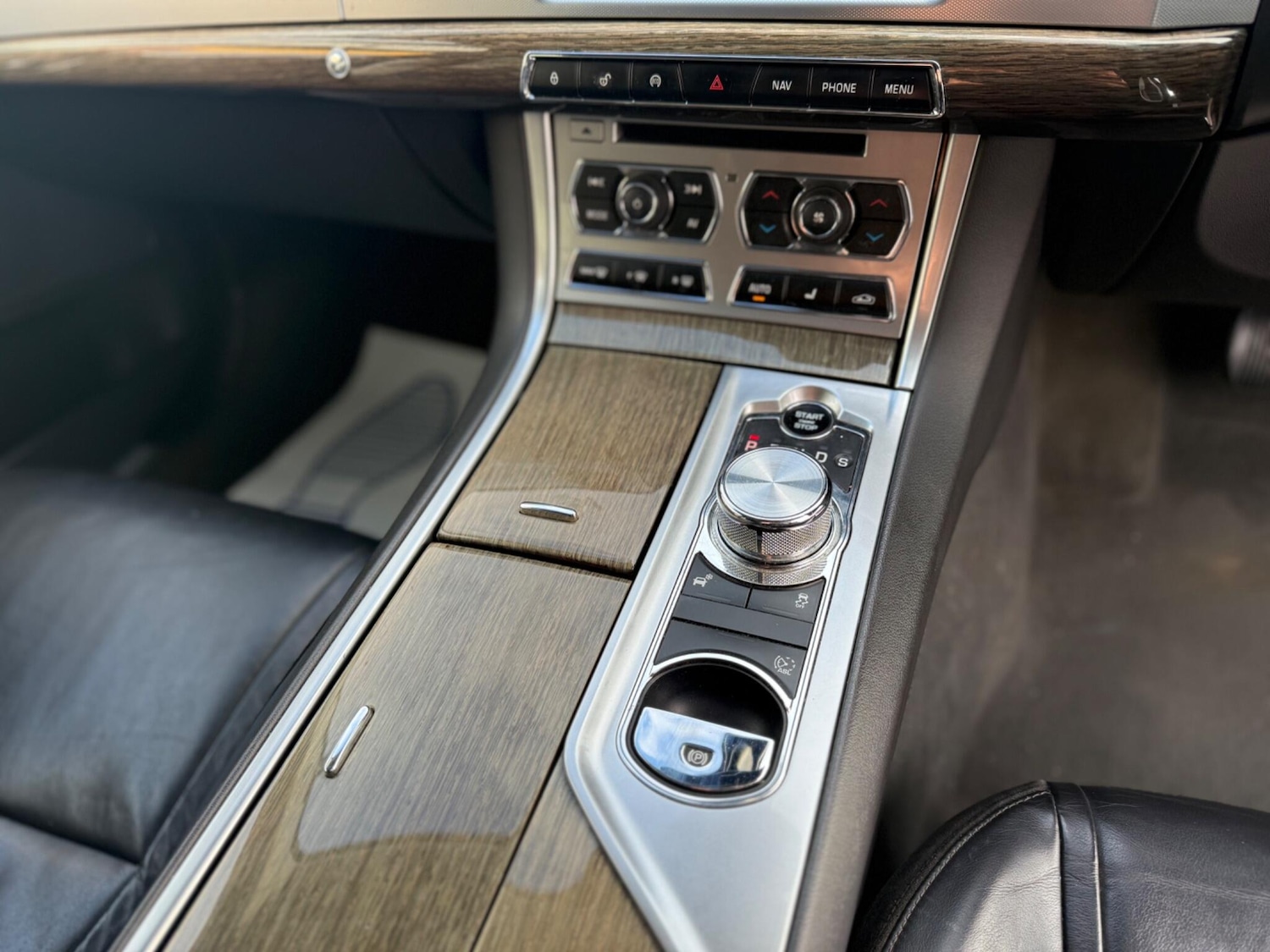 Used Jaguar XF 2013 for sale - 76689227: Photo 23