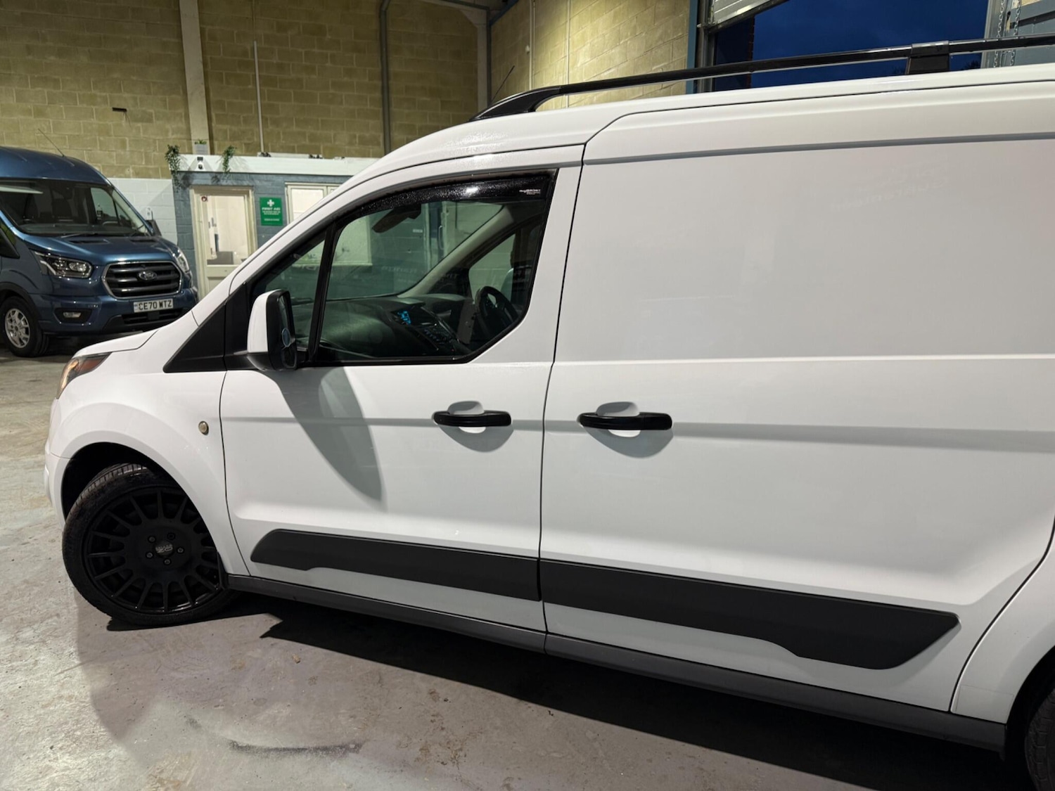 Used Ford Transit Connect 2017 for sale - 78007528: Photo 3