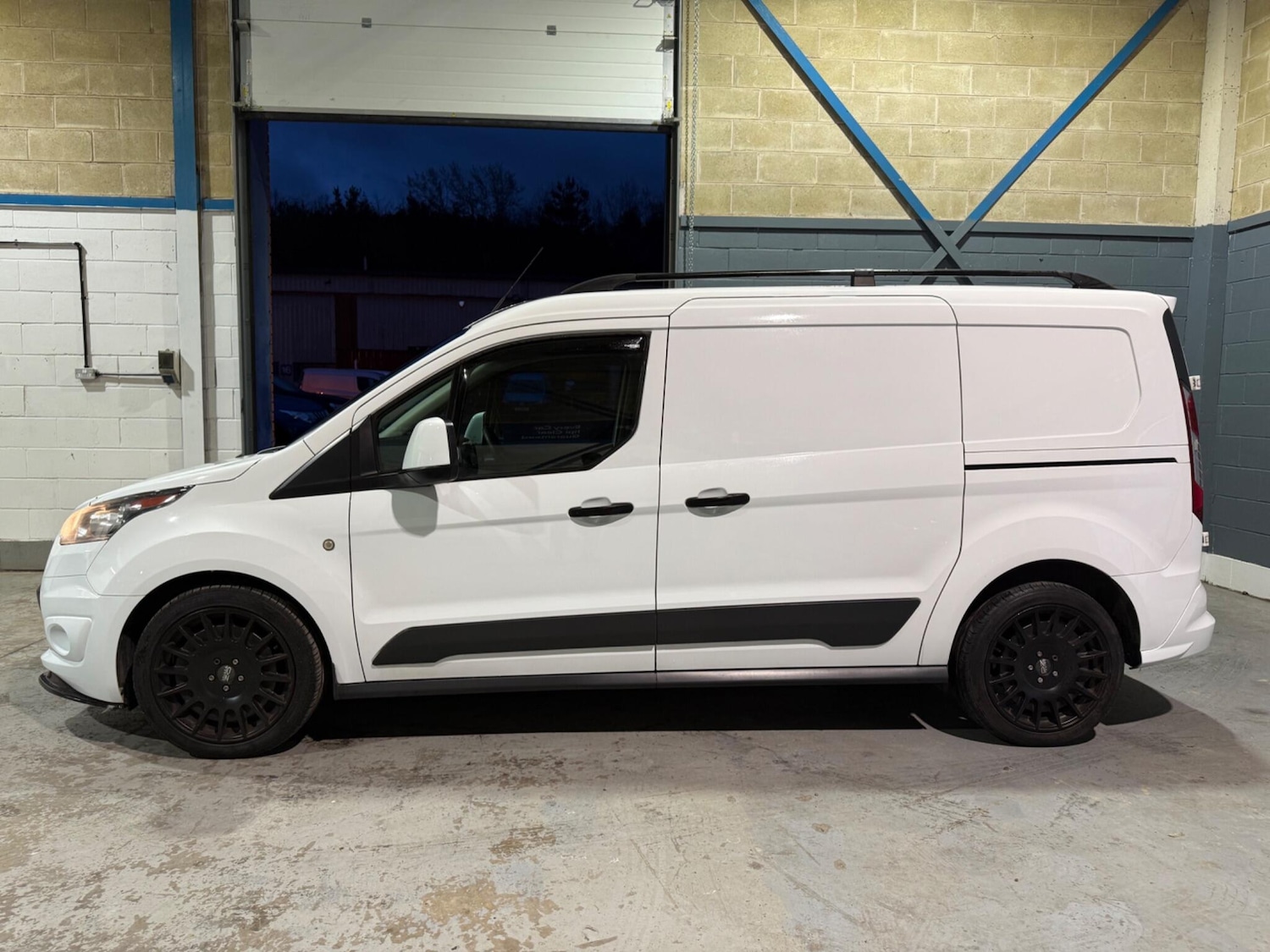 Used Ford Transit Connect 2017 for sale - 78007528: Photo 4