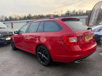 Used Skoda Octavia 2016 for sale - 76994337: Photo