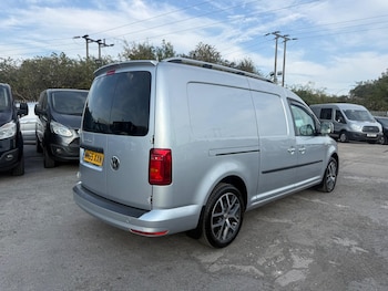 Used Volkswagen Caddy Maxi 2016 for sale - 79520513: Photo