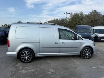 Used Volkswagen Caddy Maxi 2016 for sale - 79520513: Photo