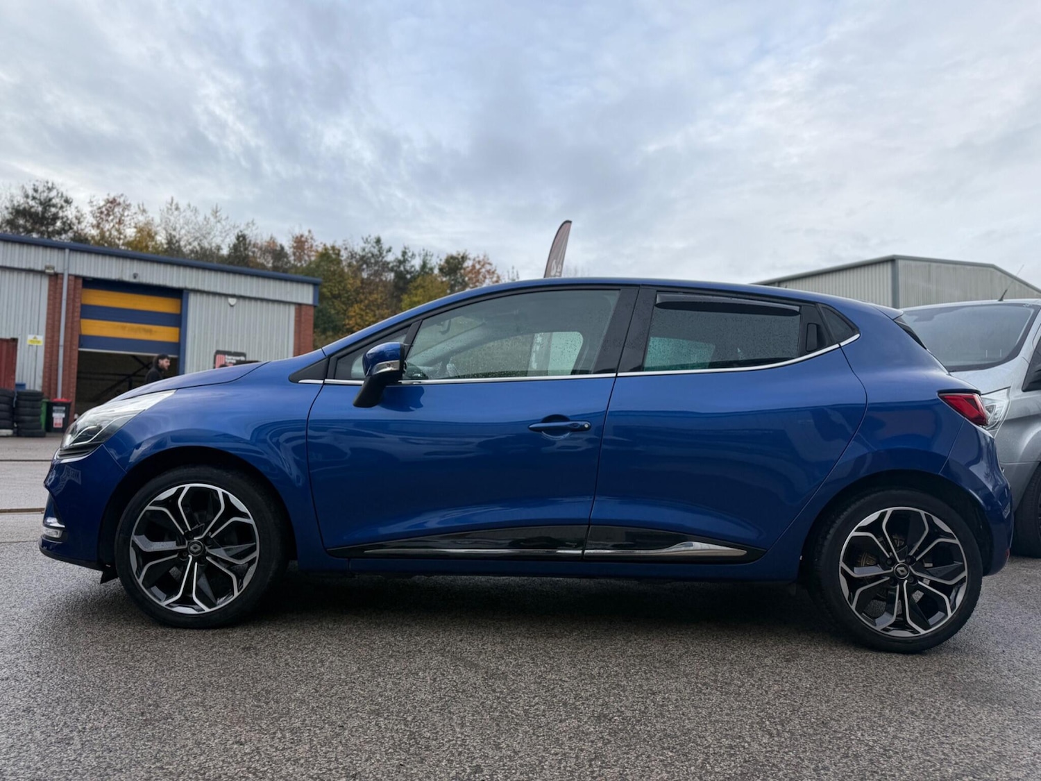Used Renault Clio 2018 for sale - 76993966: Photo 9