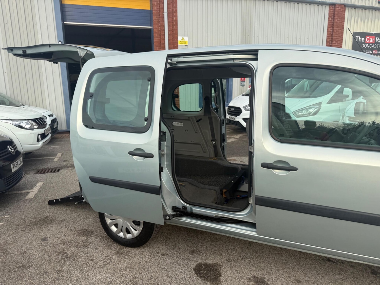 Used Renault Kangoo 2011 for sale - 76499323: Photo 12