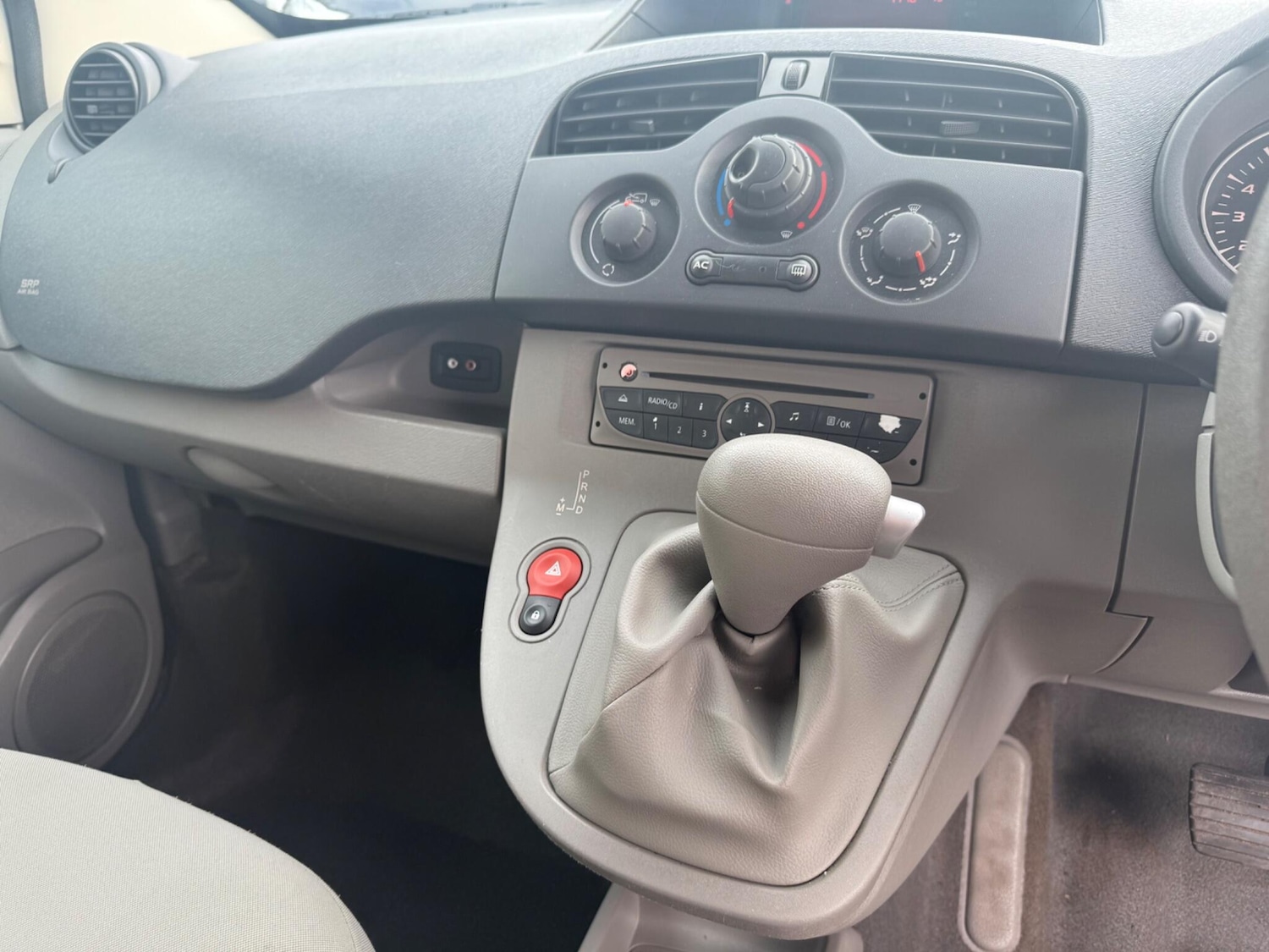 Used Renault Kangoo 2011 for sale - 76499323: Photo 22