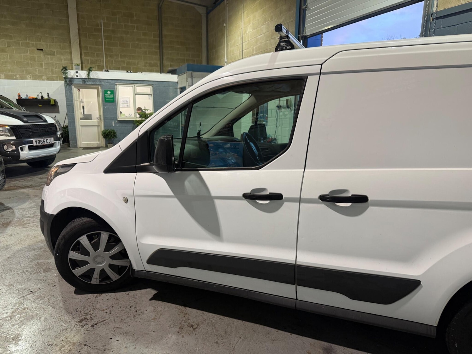 Used Ford Transit Connect 2015 for sale - 77524031: Photo 3
