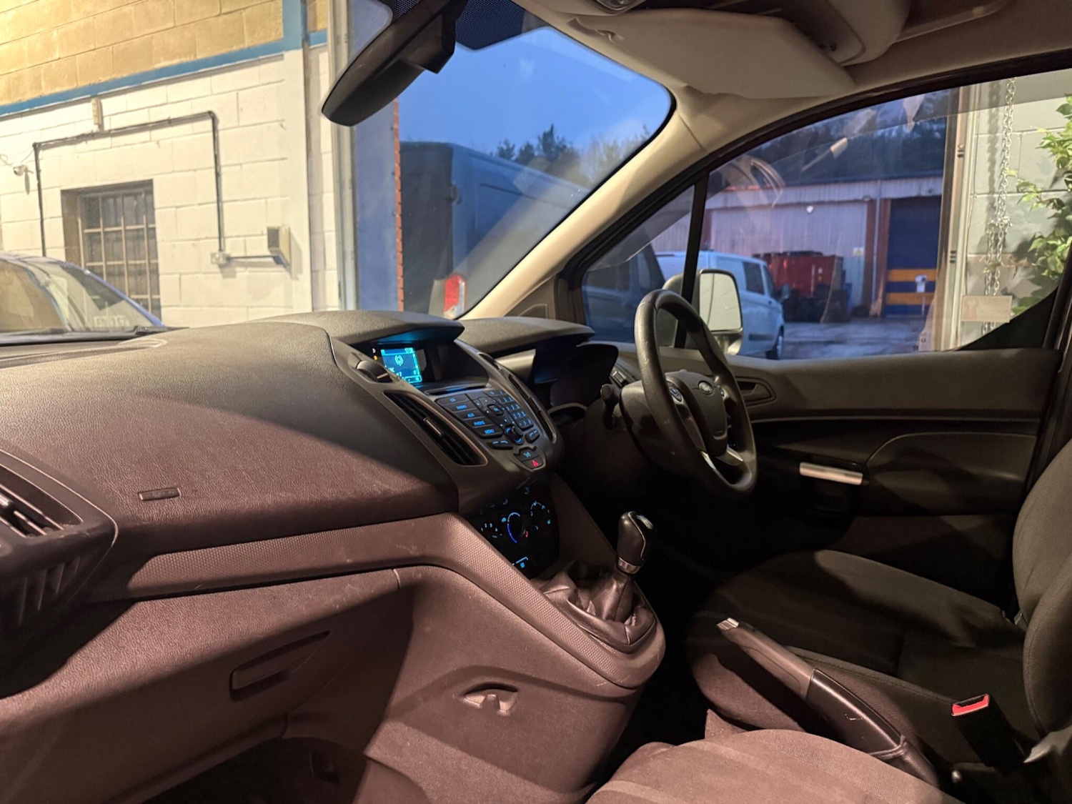 Used Ford Transit Connect 2018 for sale - 77696184: Photo 10