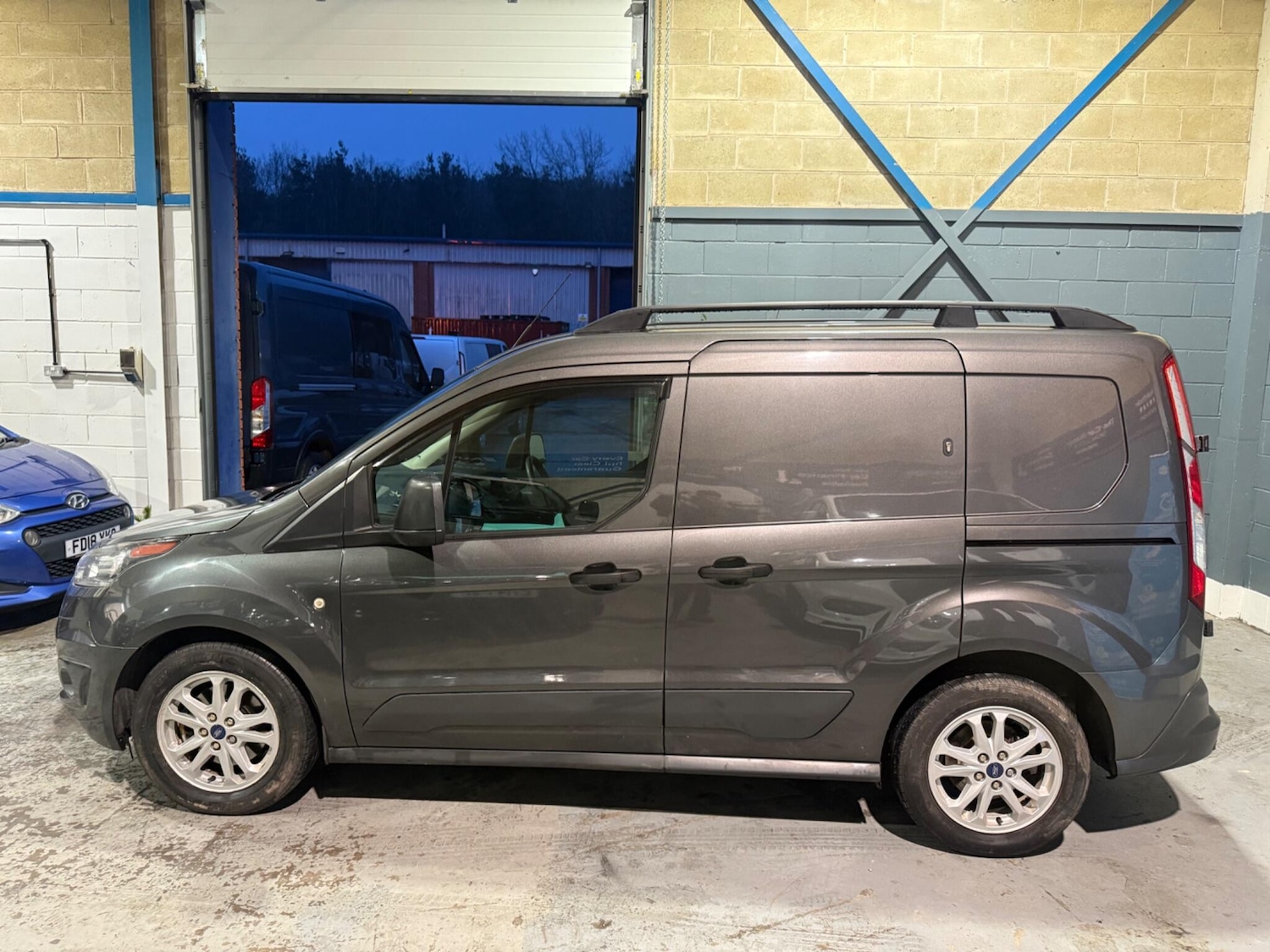 Used Ford Transit Connect 2018 for sale - 77696184: Photo 8