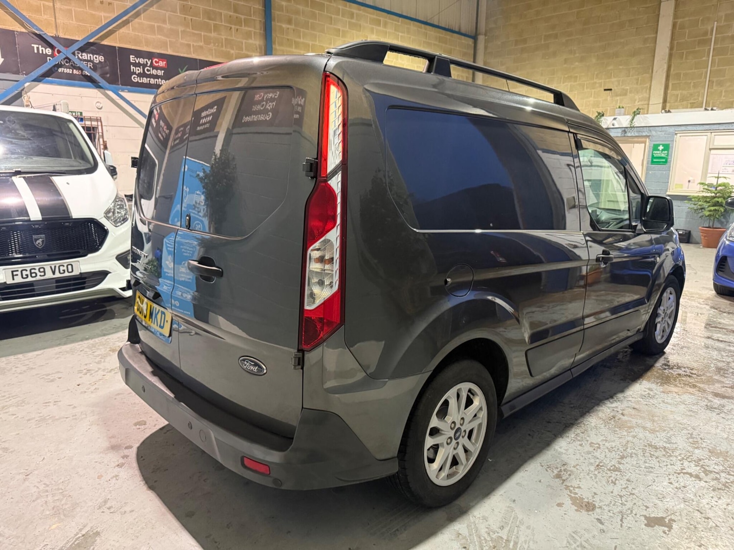 Used Ford Transit Connect 2018 for sale - 77696184: Photo 9