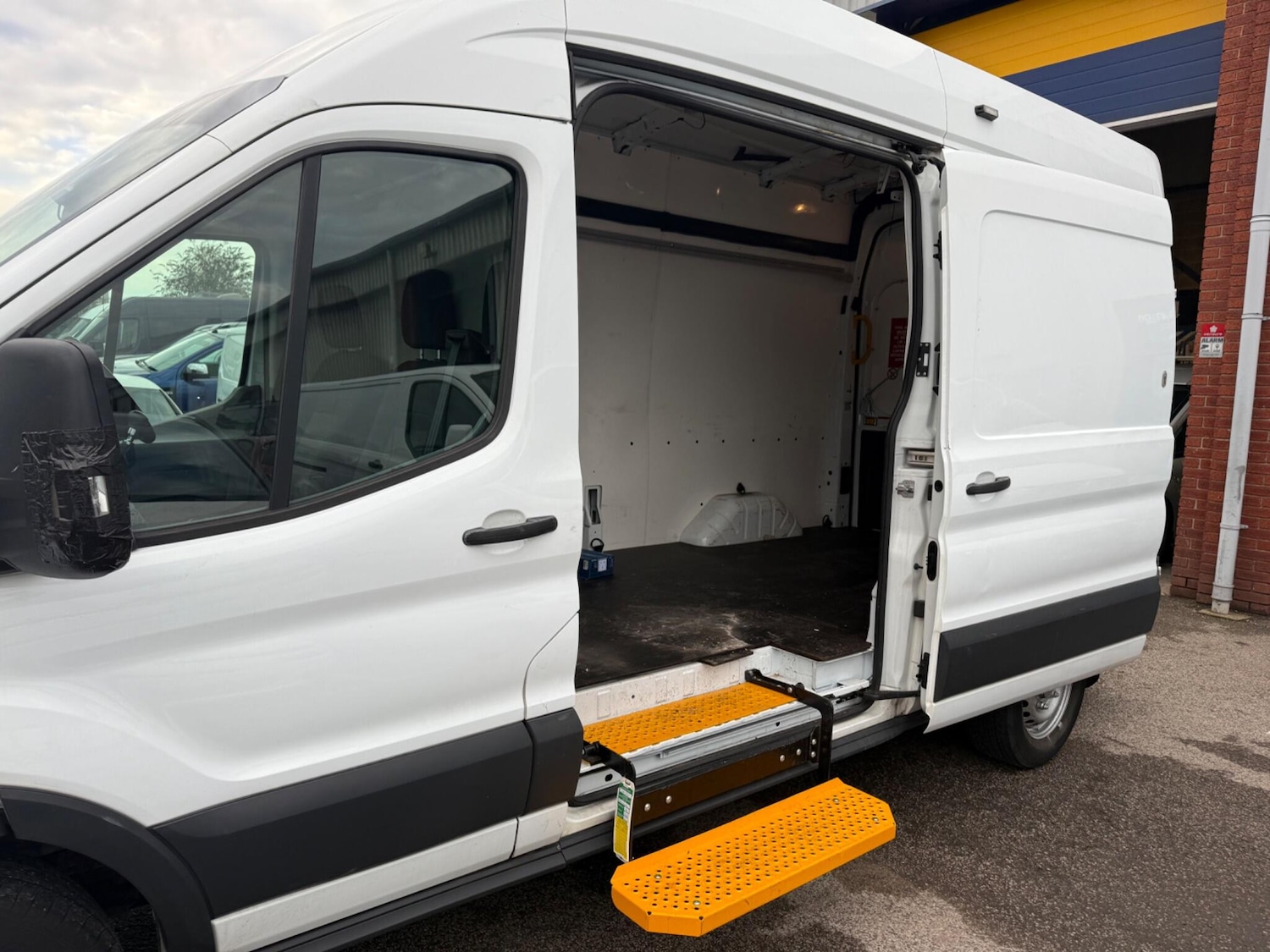 Used Ford Transit 2016 for sale - 76865996: Photo 12