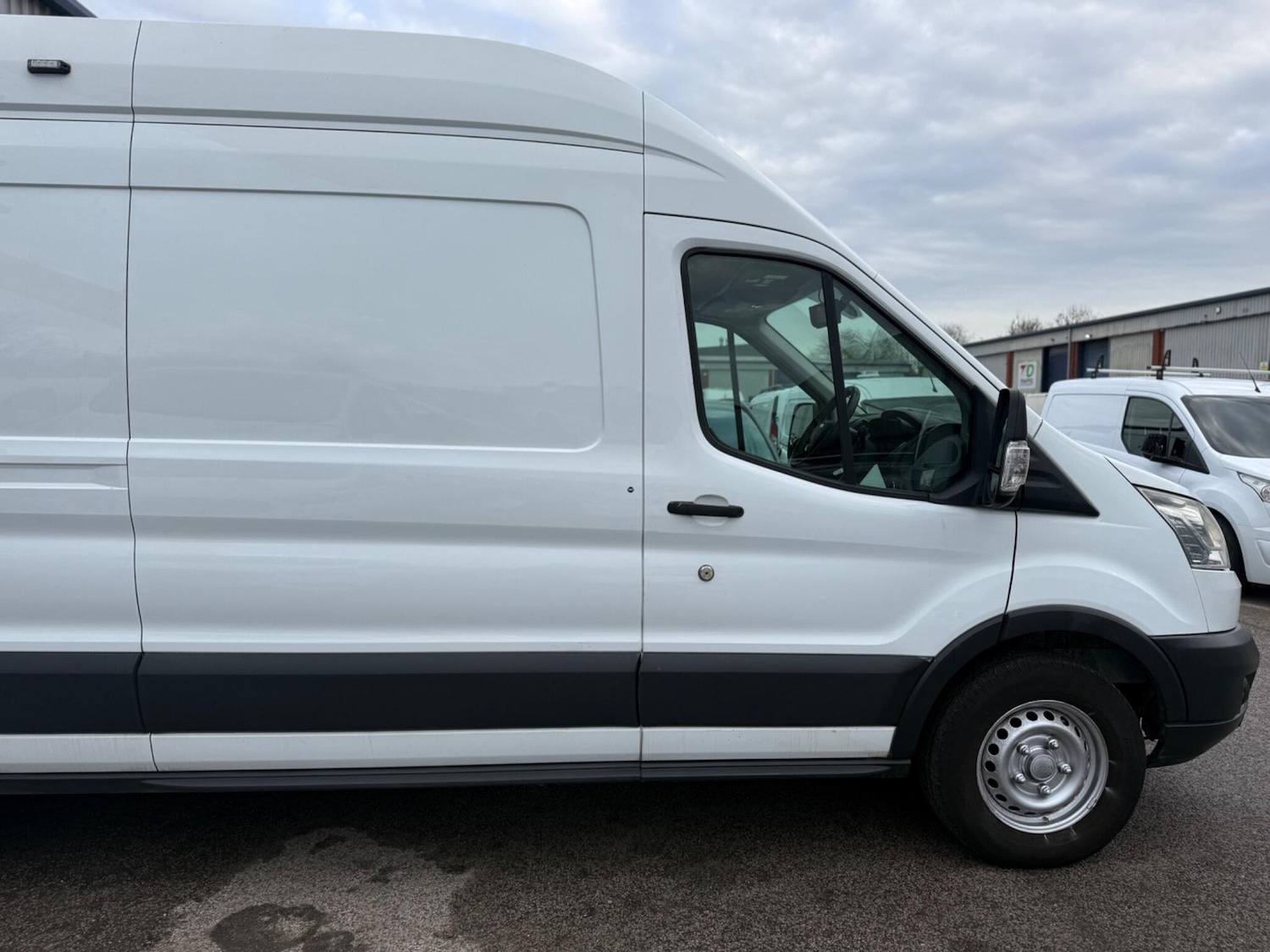 Used Ford Transit 2016 for sale - 76865996: Photo 3