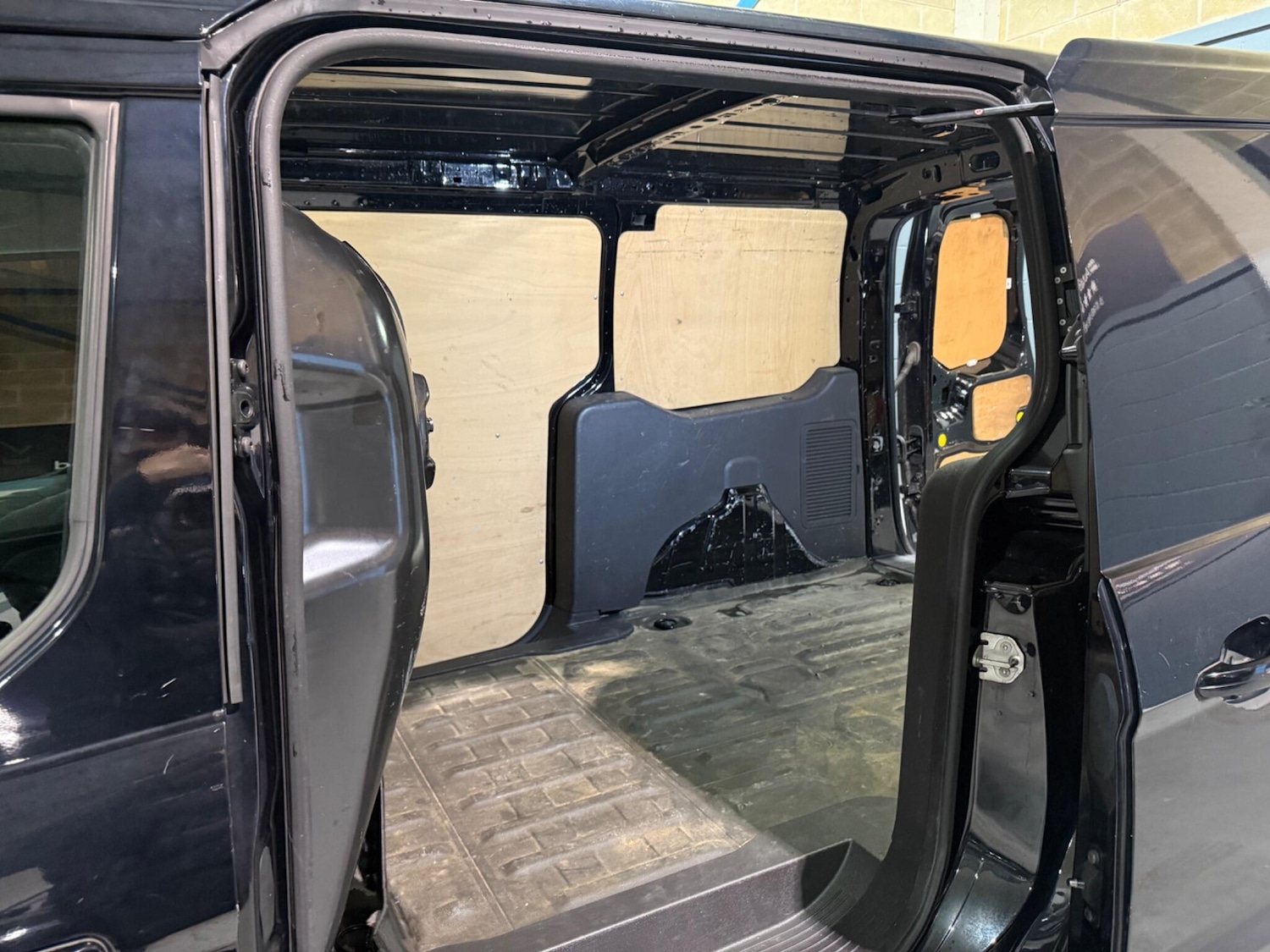 Used Ford Transit Connect 2016 for sale - 77612621: Photo 13