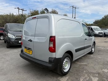 Used Peugeot Partner 2019 for sale - 79688452: Photo