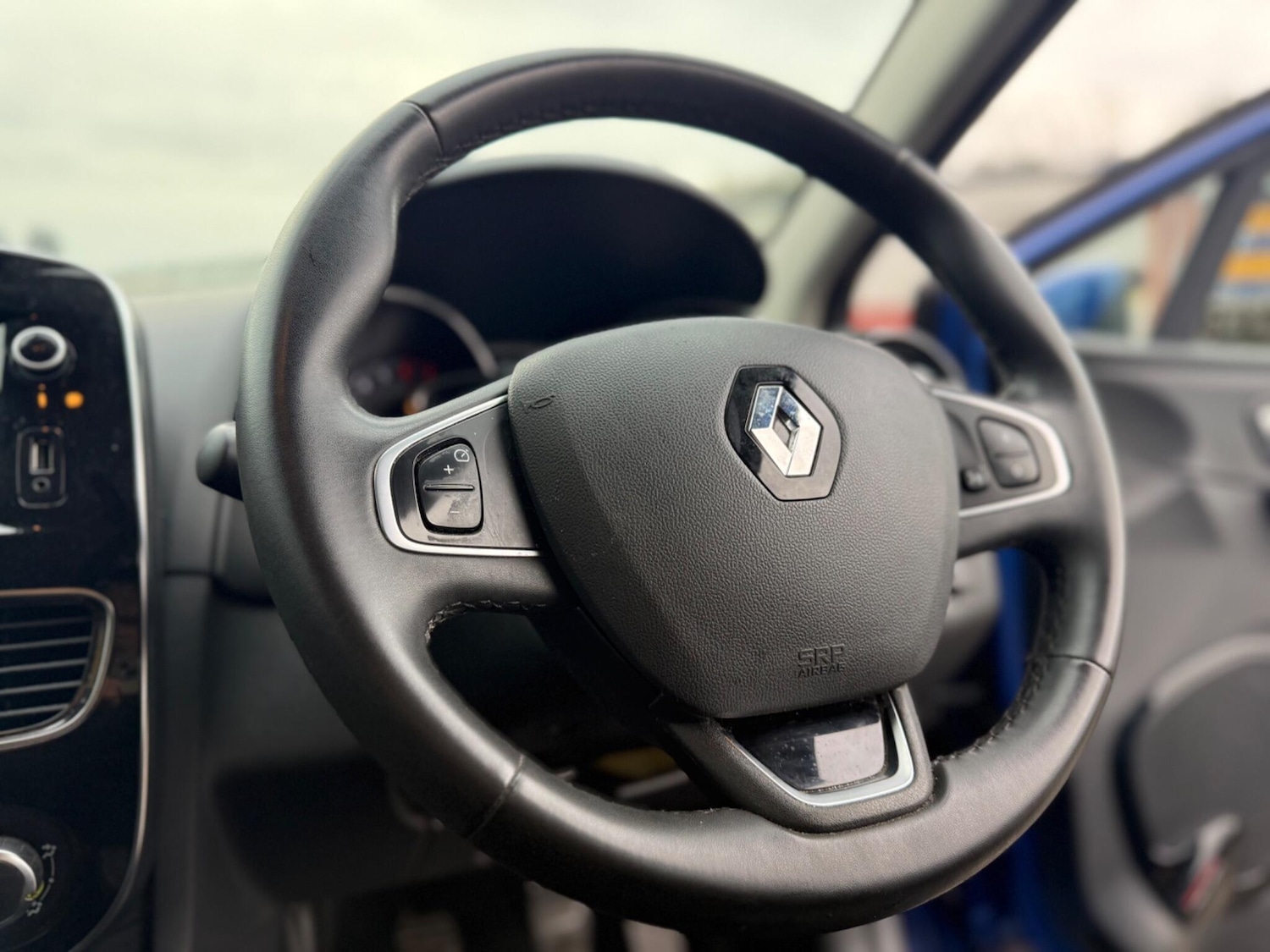 Used Renault Clio 2018 for sale - 76409508: Photo 20