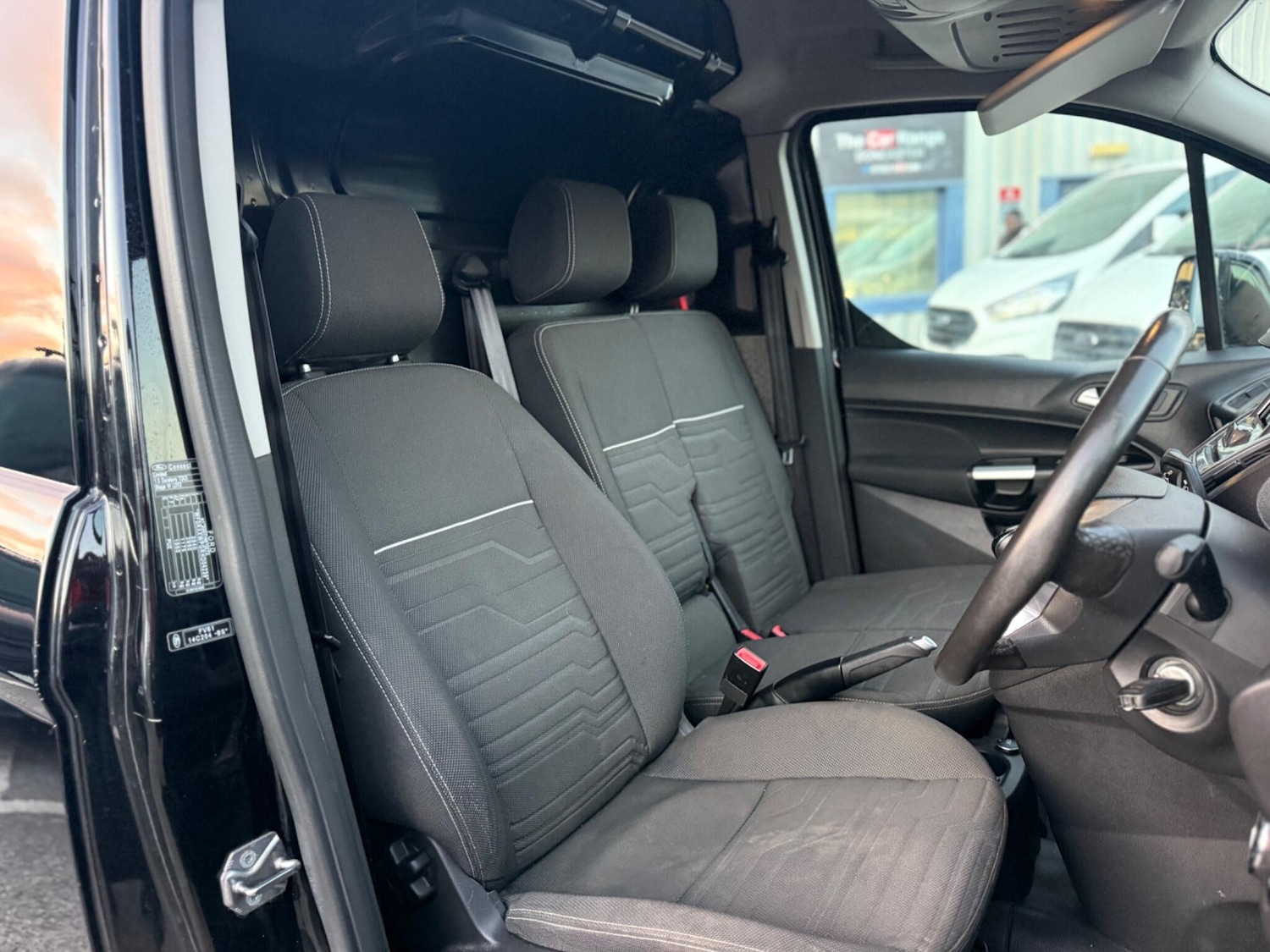 Used Ford Transit Connect 2017 for sale - 76644893: Photo 26