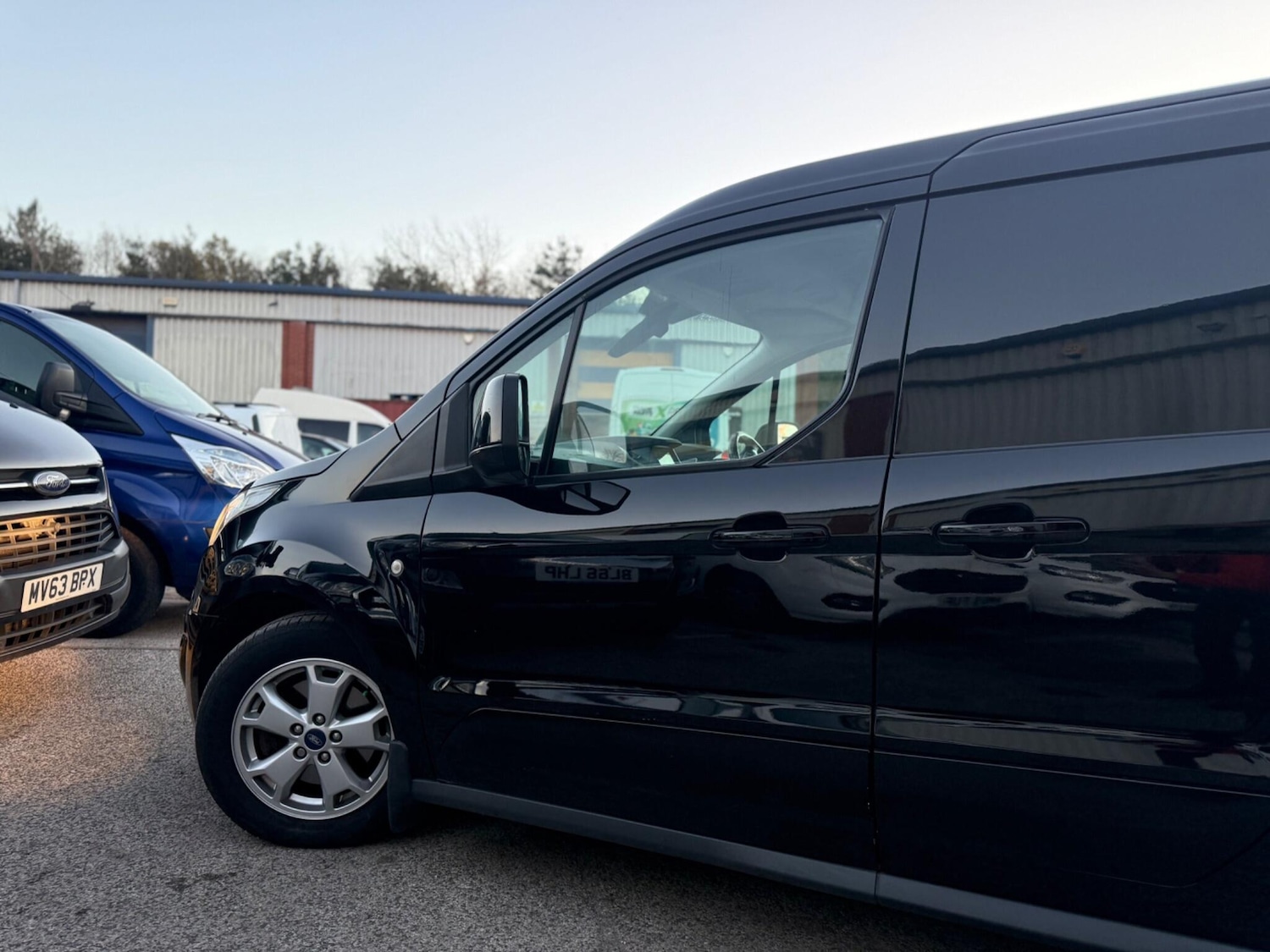 Used Ford Transit Connect 2017 for sale - 76644893: Photo 4