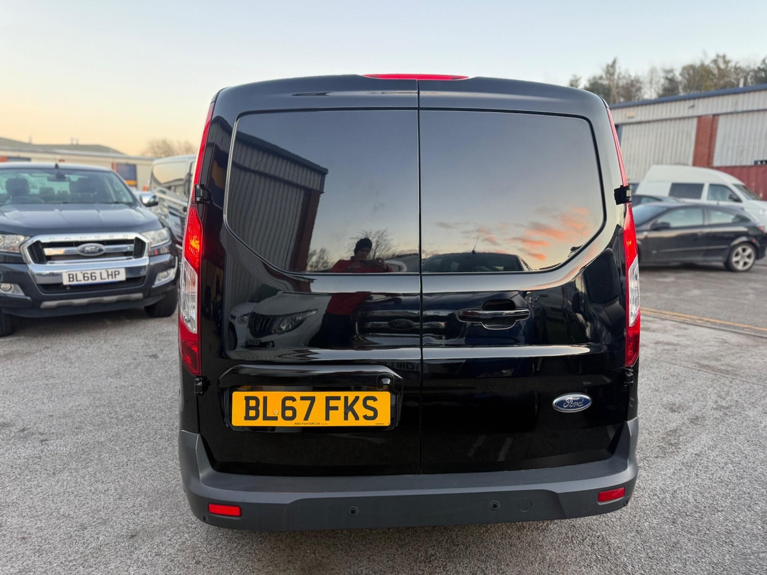 Used Ford Transit Connect 2017 for sale - 76644893: Photo 5