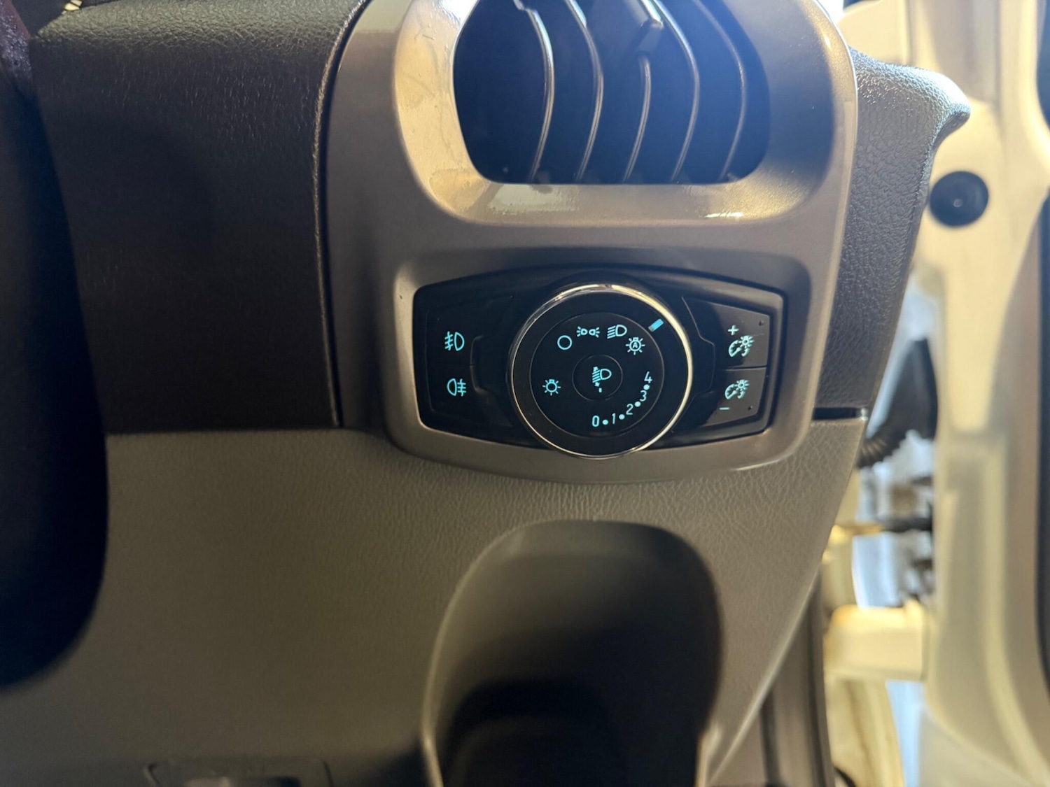 Used Ford Transit Custom for sale - 77267788: Photo 29