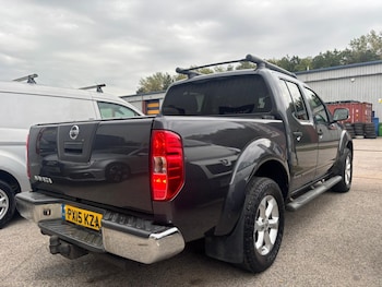 Used Nissan Navara 2015 for sale - 76094484: Photo