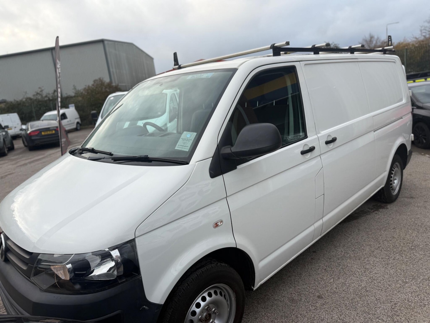 Used Volkswagen Transporter 2015 for sale - 76456949: Photo 10