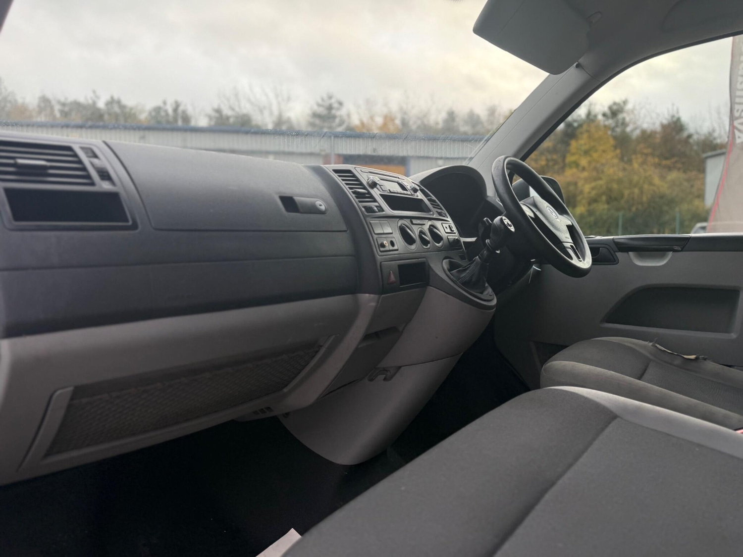 Used Volkswagen Transporter 2015 for sale - 76456949: Photo 14