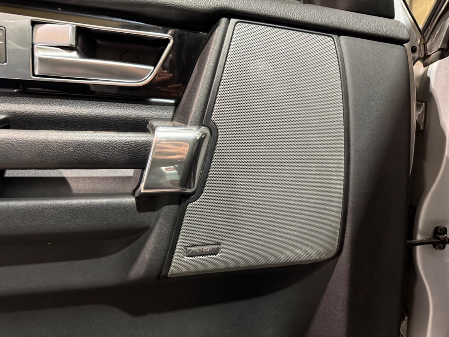 Used Land Rover Discovery 2015 for sale - 78184667: Photo 26