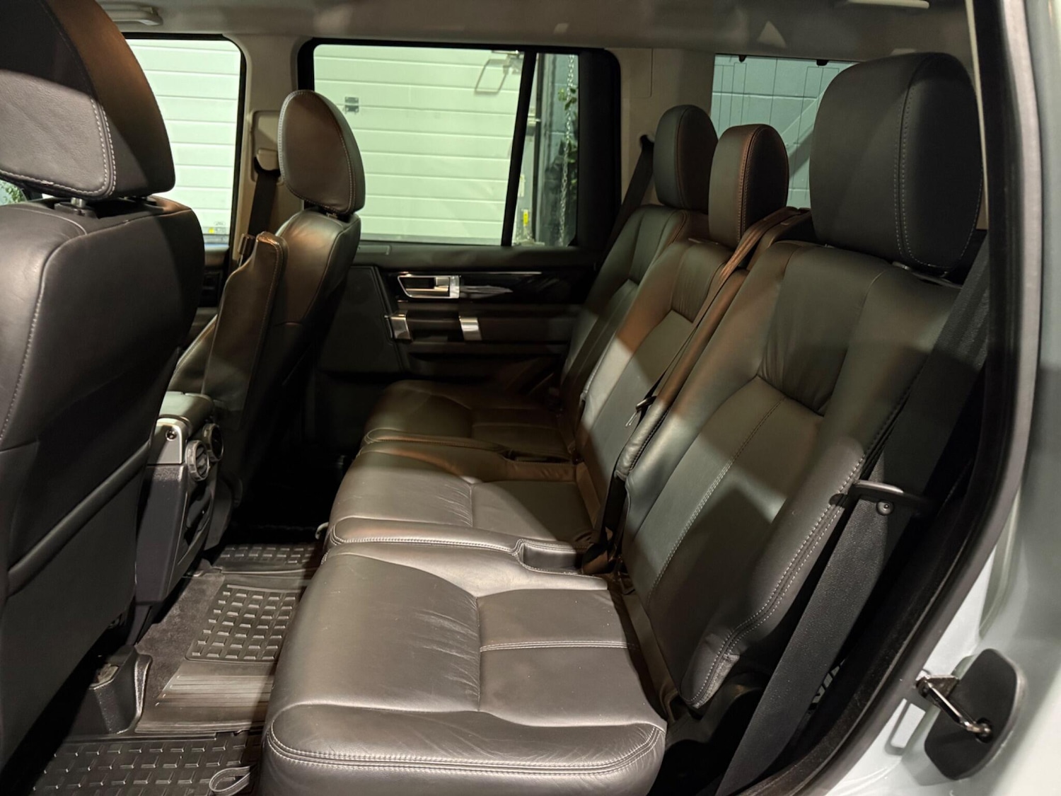 Used Land Rover Discovery 2015 for sale - 78184667: Photo 30