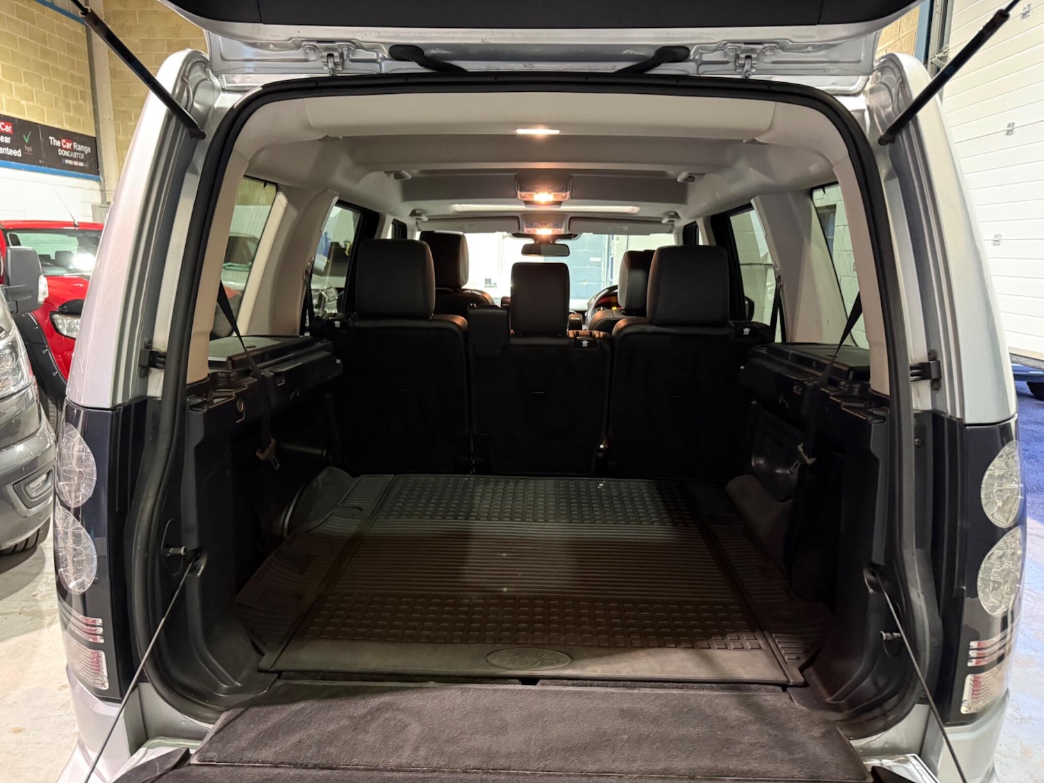 Used Land Rover Discovery 2015 for sale - 78184667: Photo 33