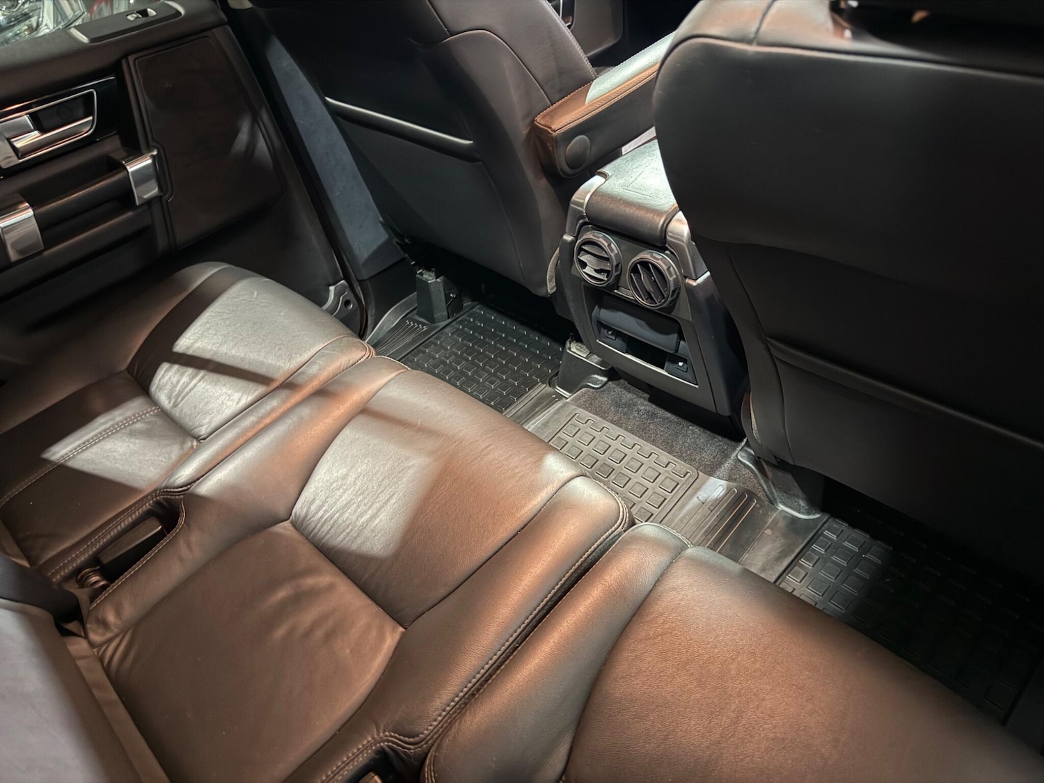 Used Land Rover Discovery 2015 for sale - 78184667: Photo 38