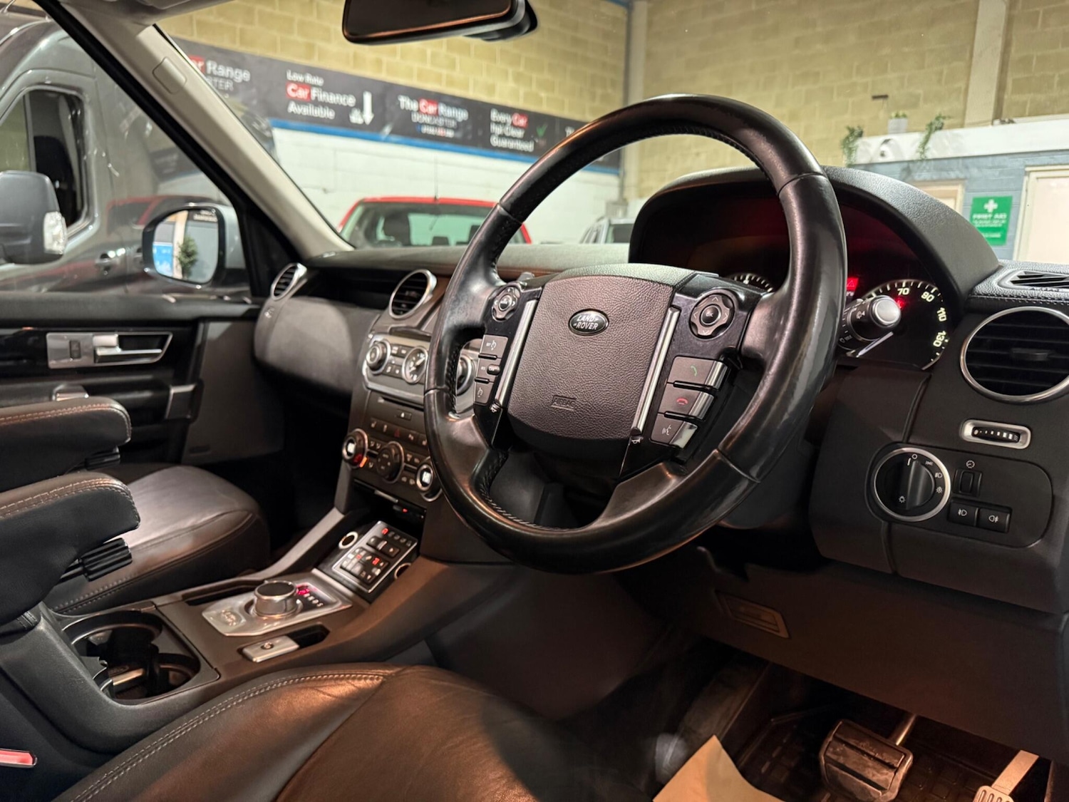 Used Land Rover Discovery 2015 for sale - 78184667: Photo 40