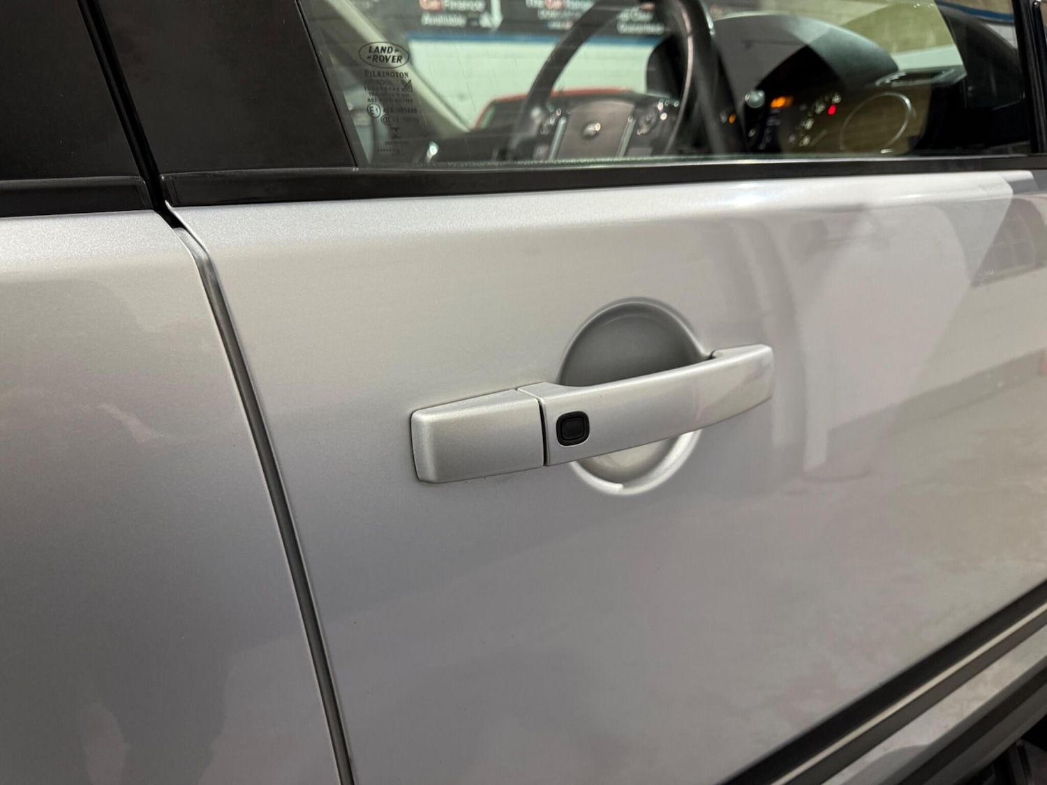 Used Land Rover Discovery 2015 for sale - 78184667: Photo 41