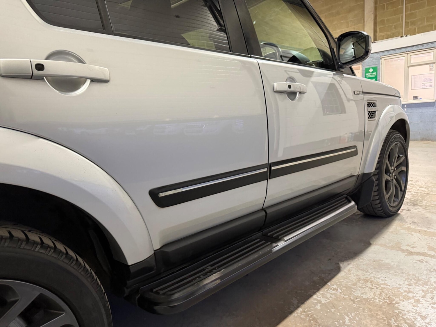 Used Land Rover Discovery 2015 for sale - 78184667: Photo 42