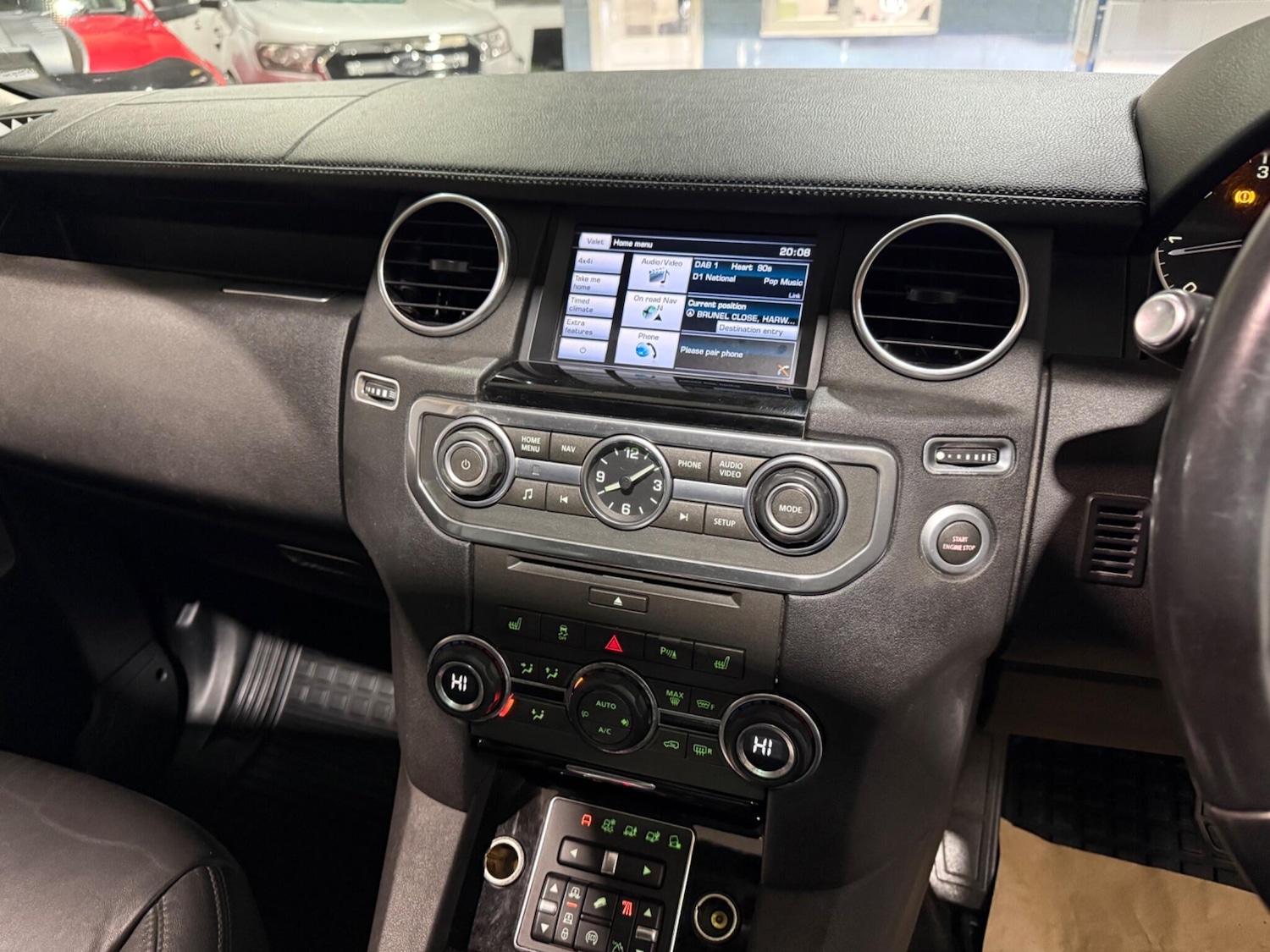 Used Land Rover Discovery 2015 for sale - 78184667: Photo 49