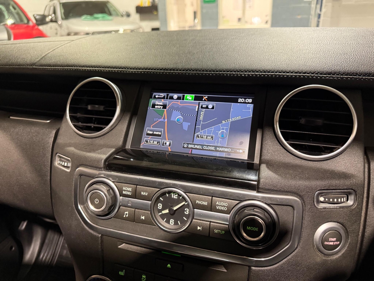 Used Land Rover Discovery 2015 for sale - 78184667: Photo 59