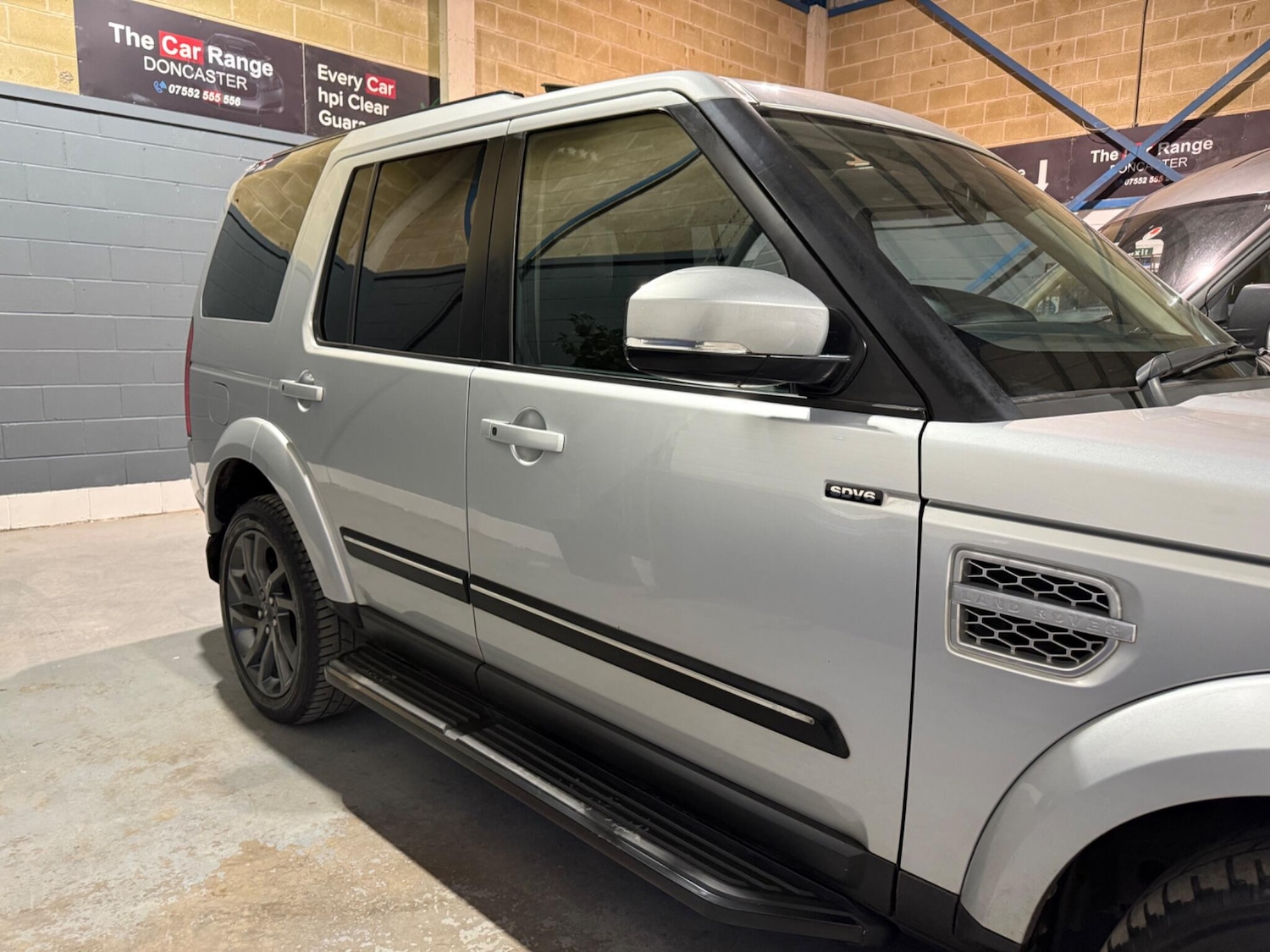 Used Land Rover Discovery 2015 for sale - 78184667: Photo 62