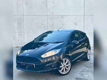Used Ford Fiesta 2015 for sale - 77993930: Photo