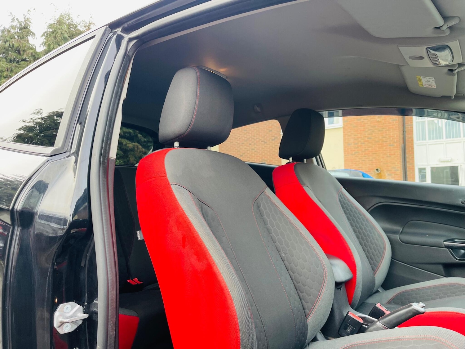 Used Ford Fiesta 2015 for sale - 77738220: Photo 31