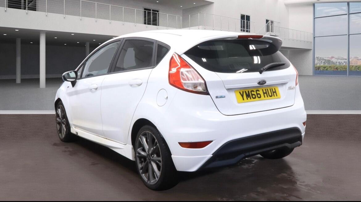 Used Ford Fiesta 2016 for sale - 77898602: Photo 2