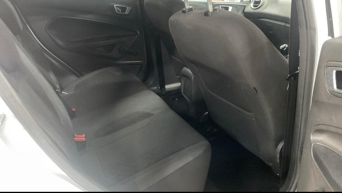 Used Ford Fiesta 2016 for sale - 77898602: Photo 5