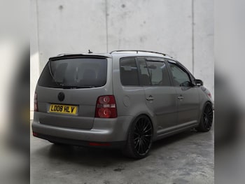 Used Volkswagen Touran 2008 for sale - 78388140: Photo